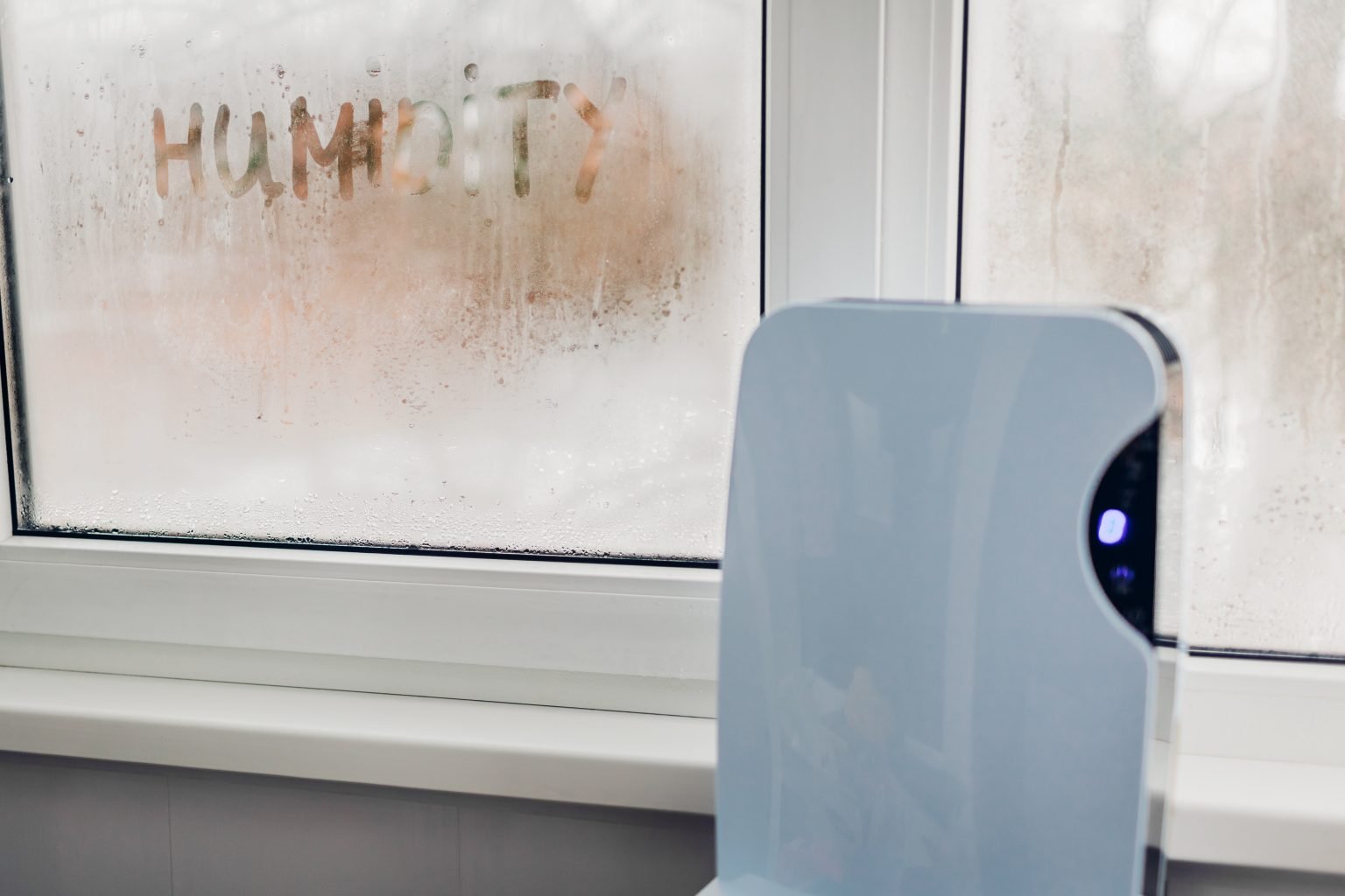 How to safely use home dehumidifier and why it doesn’t collect water?